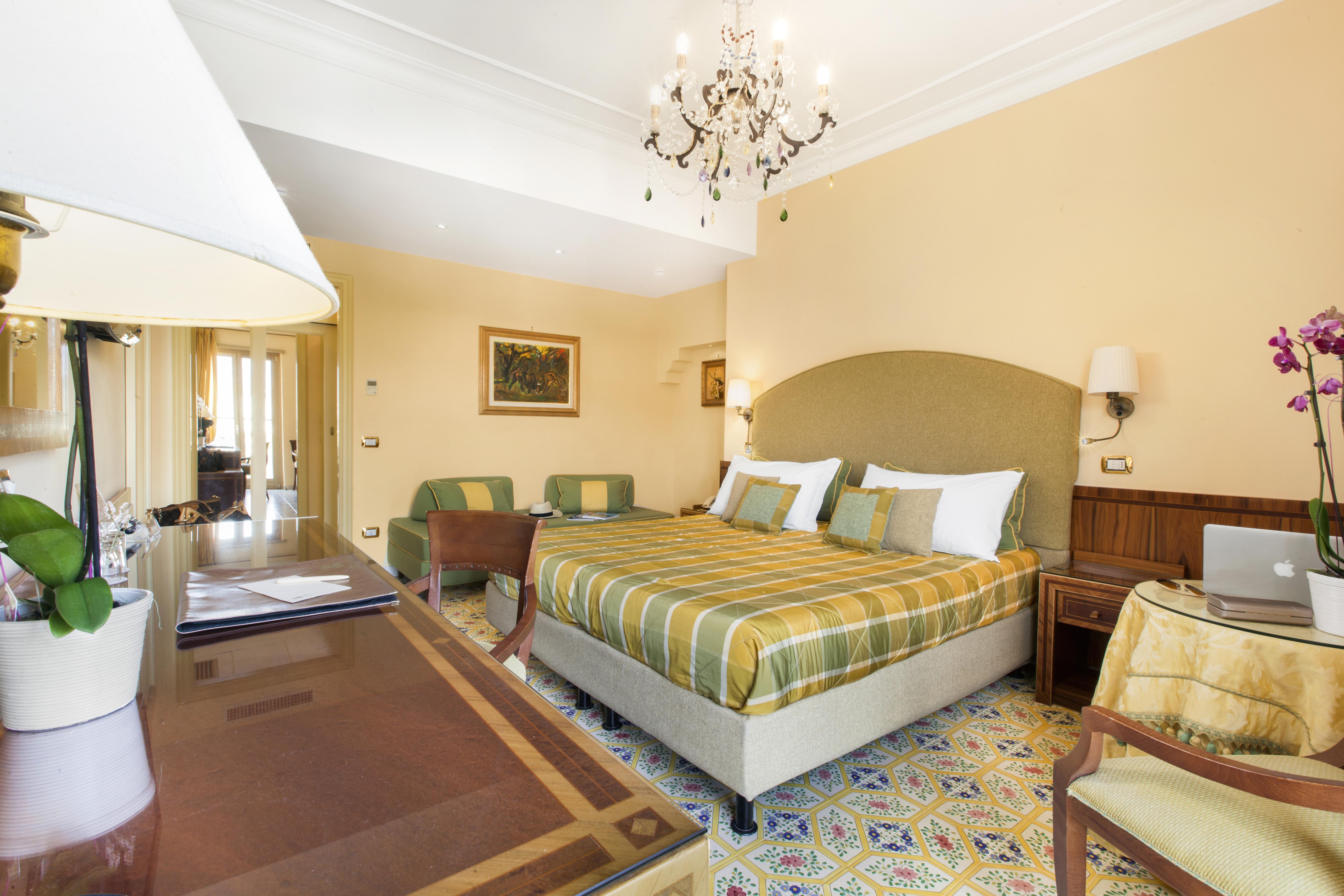 Hotel Antiche Mura Сорренто Екстер'єр фото