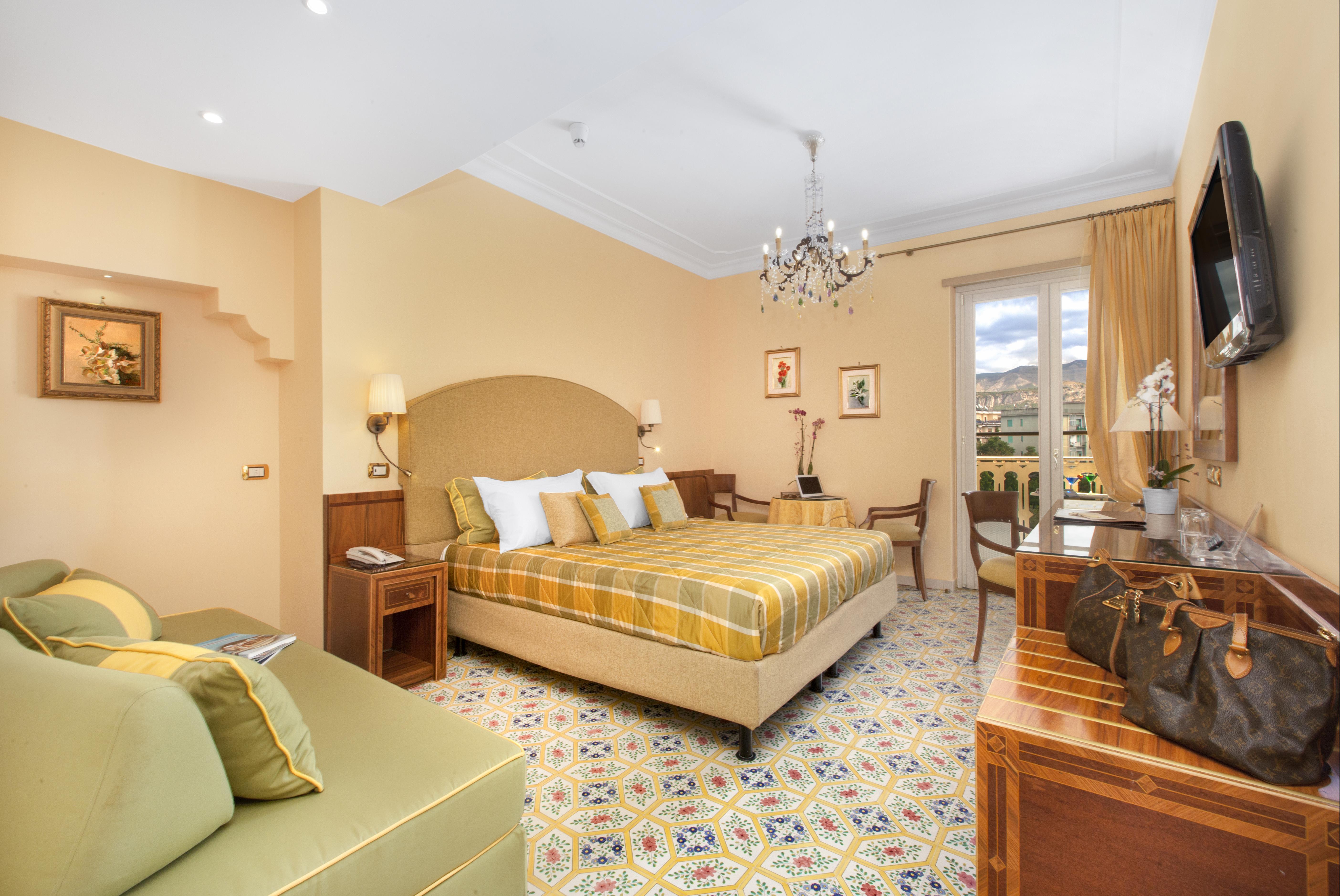 Hotel Antiche Mura Сорренто Екстер'єр фото