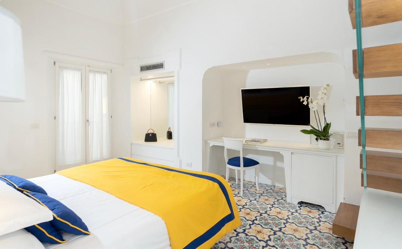 Hotel Antiche Mura Сорренто Екстер'єр фото