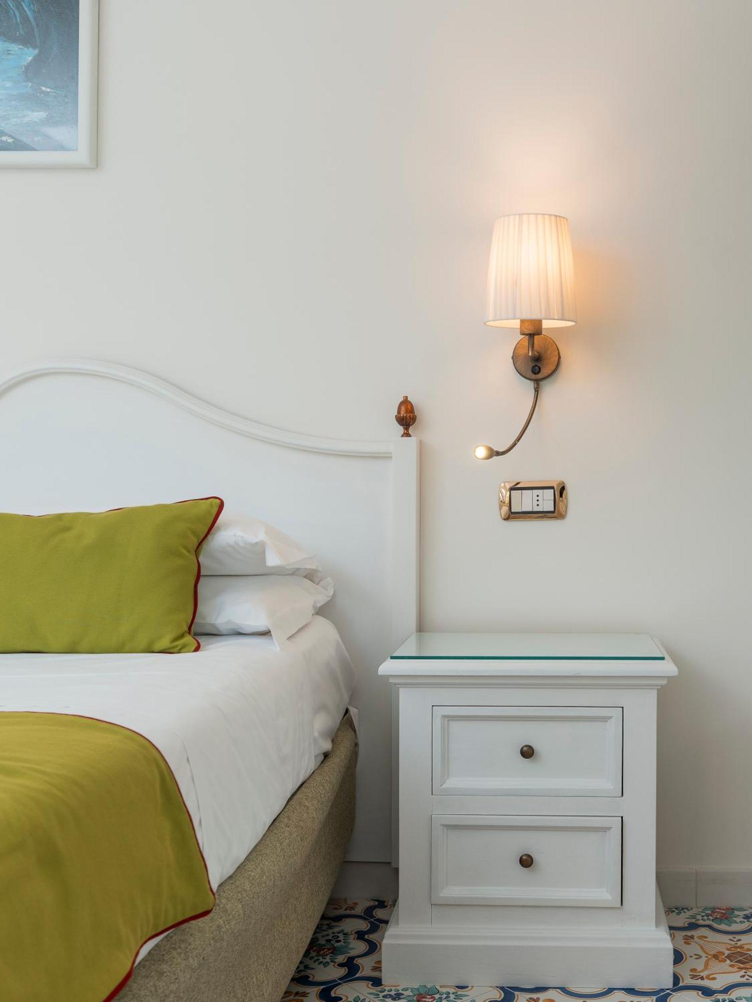 Hotel Antiche Mura Сорренто Екстер'єр фото
