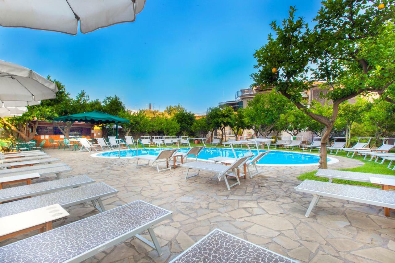 Hotel Antiche Mura Сорренто Екстер'єр фото