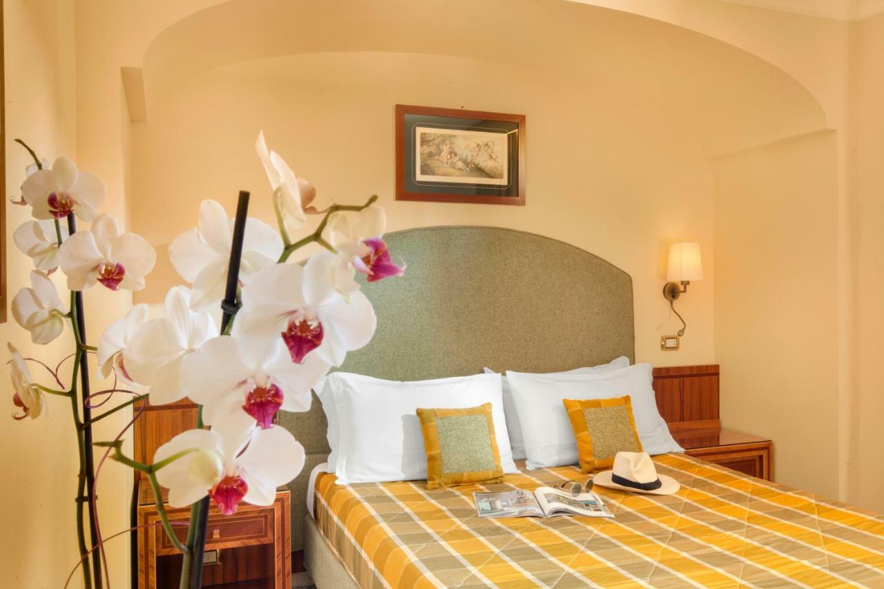 Hotel Antiche Mura Сорренто Екстер'єр фото